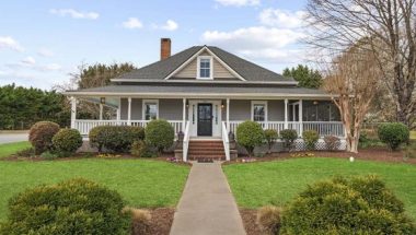 Featured home presented by Jean Durham: 305 E. Prince Road in Downtown Landrum